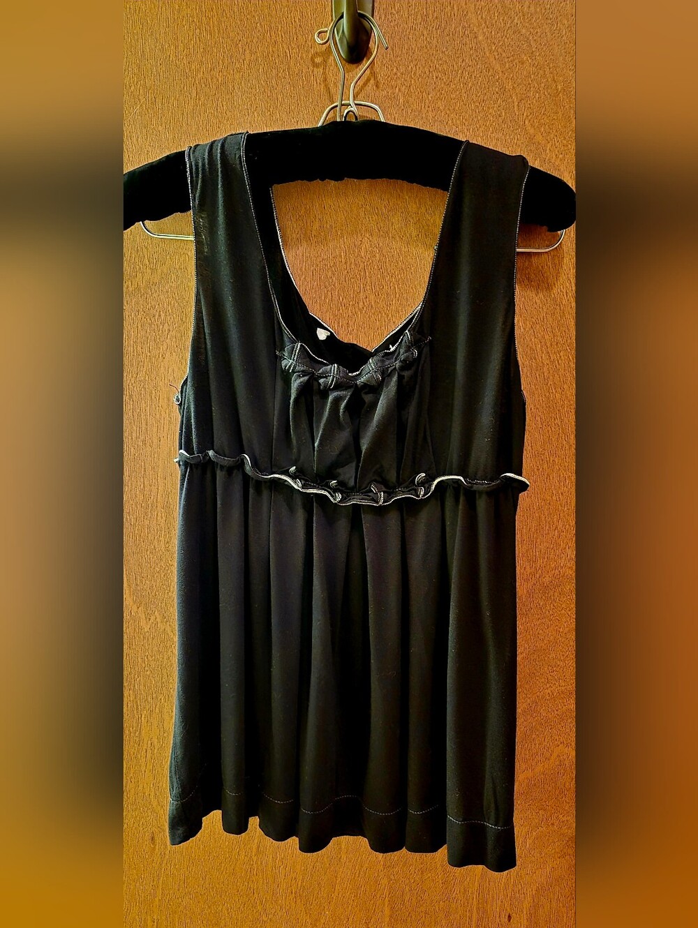 Black Sleeveless Ruffle Detail Top